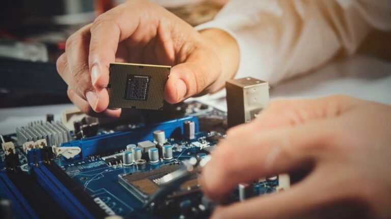 Conserto em Placa Mãe de PC Gamer que Não liga, Não acende os Leds