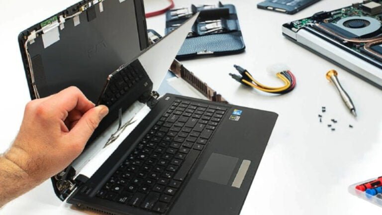 Reparos especializados em troca de tela de Notebook e Ultrabook
