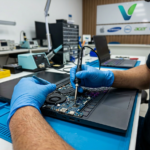 USB-C Gamer Falhando? Reparo de Vídeo e Dados em Notebooks Niterói image